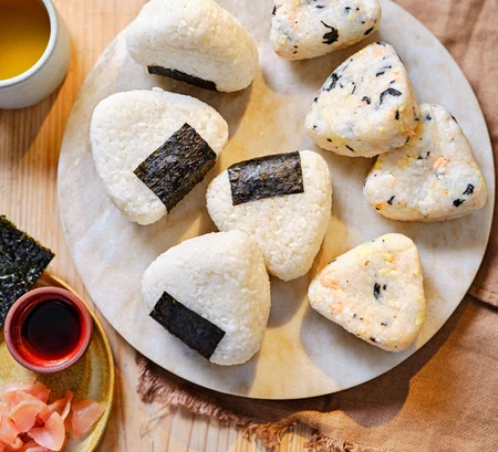Tuna and mayo onigiri