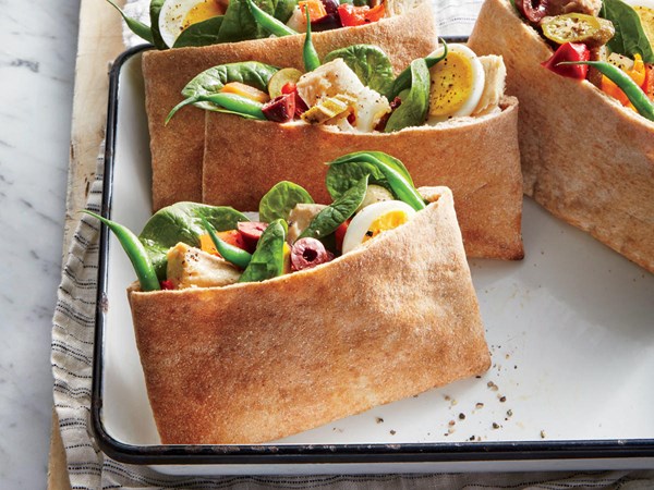 Tuna-and-pickled vegetable pita pockets
