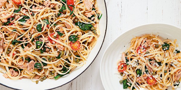 Tuna and spinach linguine