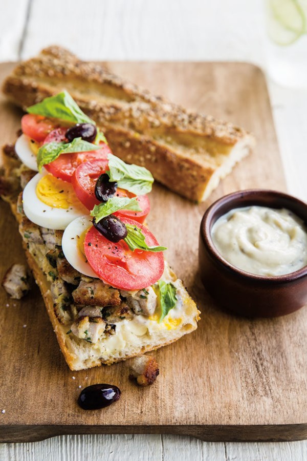 Tuna burgers pan bagnat