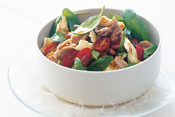 Tuna, haloumi and borlotti bean salad