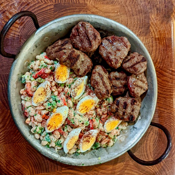 Tuna ‘meatballs’ (Balık köftesi)