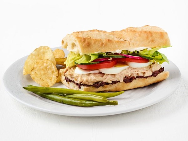 Tuna Niçoise sandwiches 