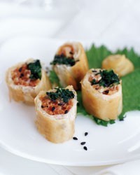 Tuna rolls with roasted shallot-wasabi sauce