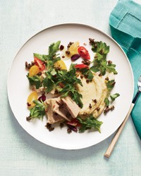 Tuna salad with chickpea puree