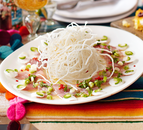 Tuna sashimi Peruvian style (Tiradito chifa)