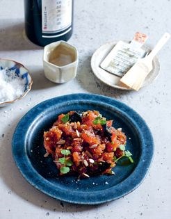 Tuna tartare (Maguro no tarutaru)