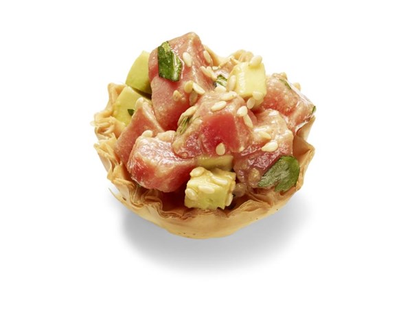 Tuna tartare phyllo cups