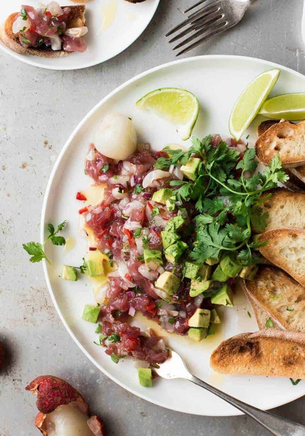 Tuna tartare with lychees