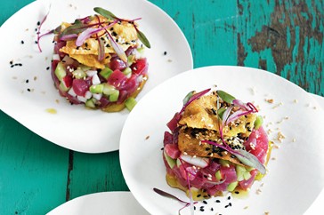 Tuna tartare with pickled cucumber