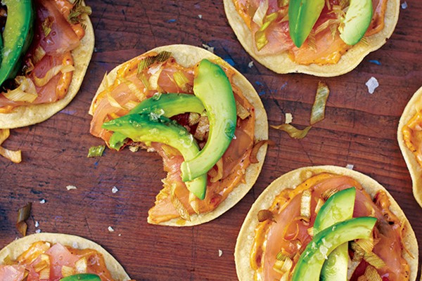 Tuna tostadas, Contramar style
