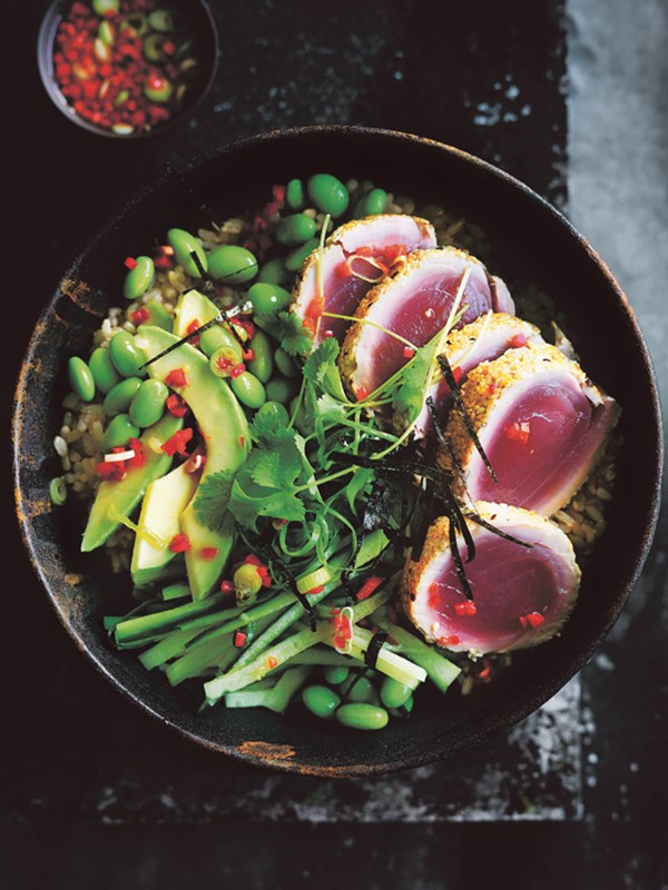 Tuna with chia and jalapeño salsa
