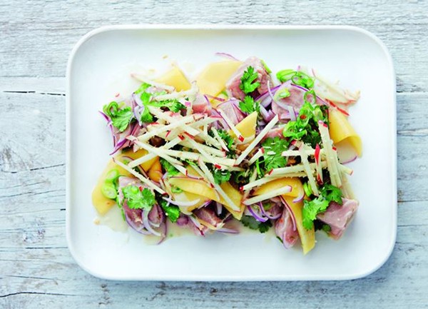 Tuna with coconut chilli, mango, apple and lime