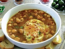 Tunisian chickpea soup (Lablabi)