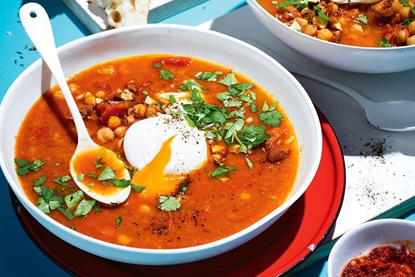 Tunisian harissa and chickpea soup (Lablabi)