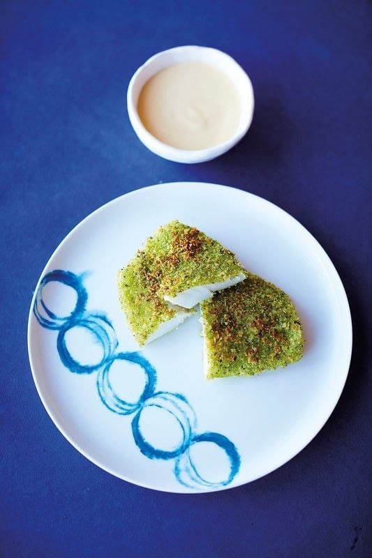 Turbot fillets, seaweed crust, olive oil and lime Hollandaise