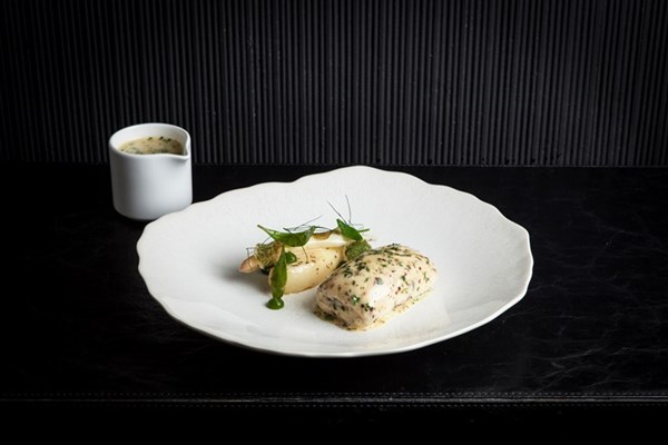 Turbot with mussel mousse, dulse, potatoes and white asparagus