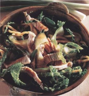 Turkey and cucumber strips in spring onion and anchovy sauce