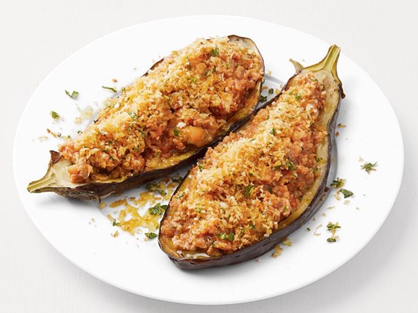 Turkey-and-quinoa stuffed eggplant 