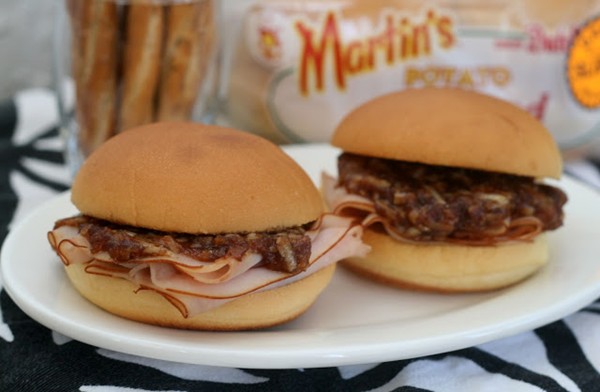 Turkey apple butter-cheddar sliders