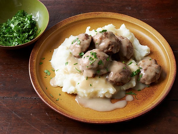 Turkey-apple Swedish meatballs