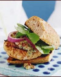 Turkey burgers with pesto mayonnaise