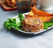 Turkey burgers with sweet potato wedges