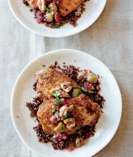 Turkey cutlets with green olives and lemon
