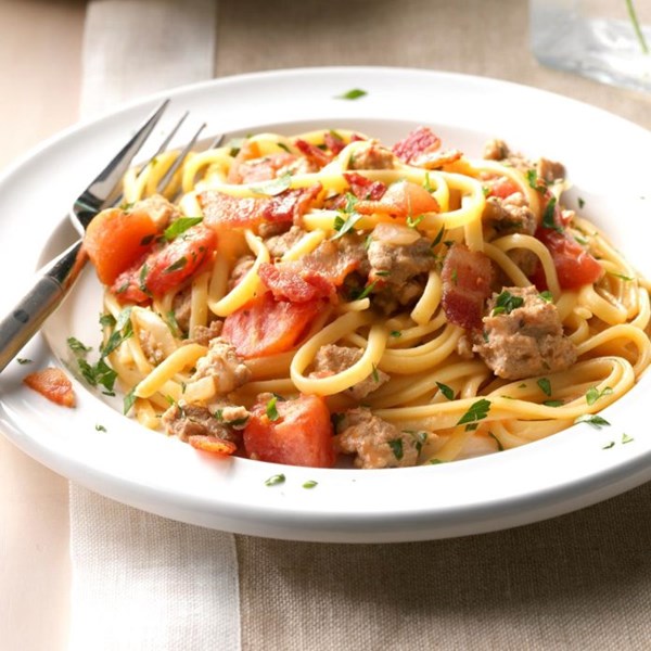 Turkey linguine with tomato cream sauce 