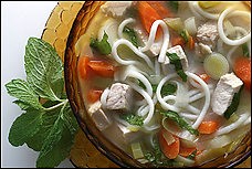 Turkey soup with ginger, lemon and mint 