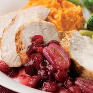 Turkey tenderloin with cranberry-shallot sauce