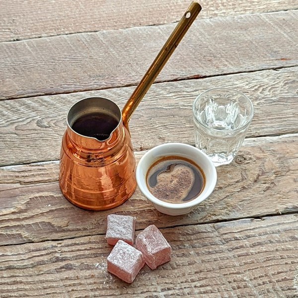 Turkish coffee (Türk kahvesi)