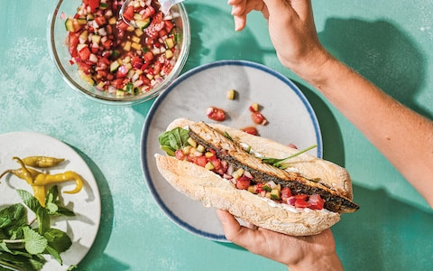 Turkish fish sandwich (Balik ekmek)