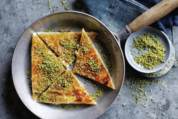 Turkish pistachio pancakes (Katmer)