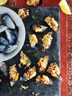 Turkish stuffed mussels