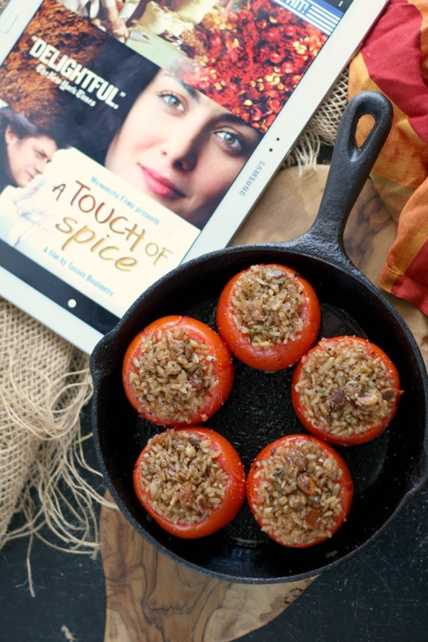 Turkish stuffed tomatoes (Domates dolmasi)