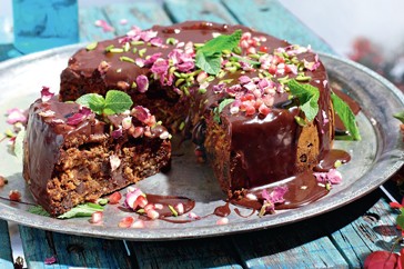 Turkish torte with chocolate glaze