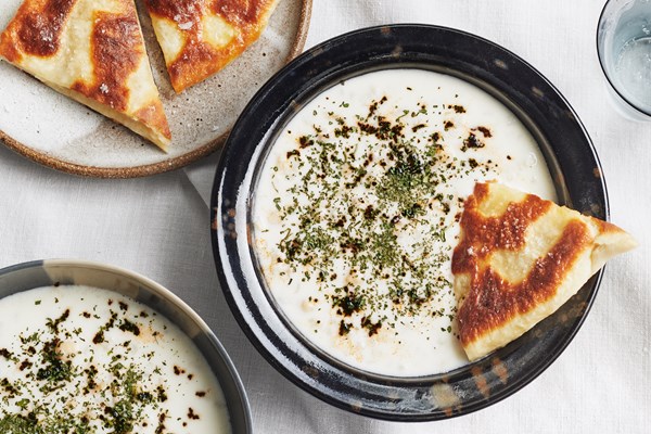 Turkish yogurt soup with velibah (Yayla Çorbasi)