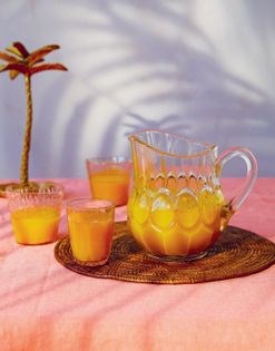 Turmeric & tamarind jamu (Jamu kunyit)