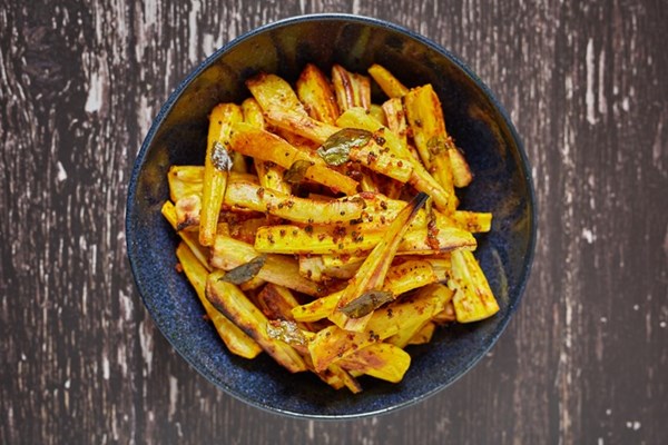 Turmeric and curry leaf roast parsnips