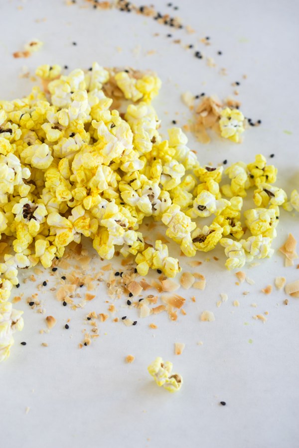 Turmeric popcorn