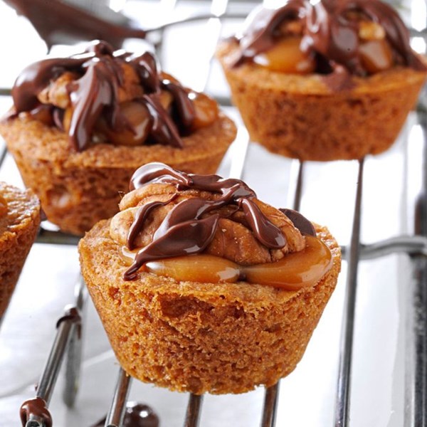 Turtle cookie cups