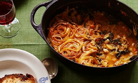 Tuscan bean soup (La ribollita)