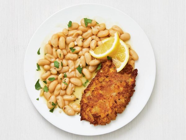 Tuscan chicken cutlets with white beans 