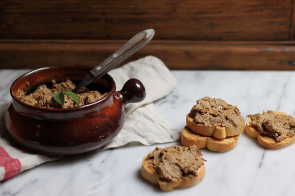 Tuscan chicken liver crostini (Crostini di fegatini)