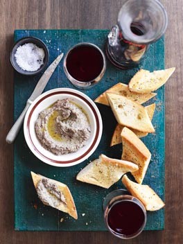 Tuscan chicken liver crostini with rosemary and anchovy (Crostini di fegatini)