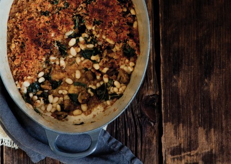 Tuscan kale and white bean stew with breadcrumb topping