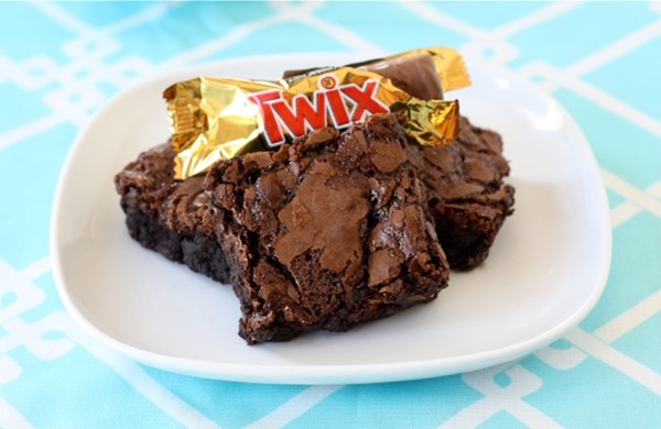 Twix caramel brownies