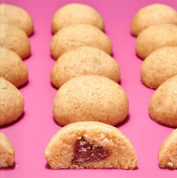 Two-bite one-chip cookies