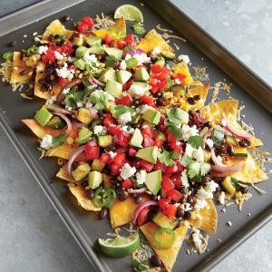 Two-cheese veggie nachos